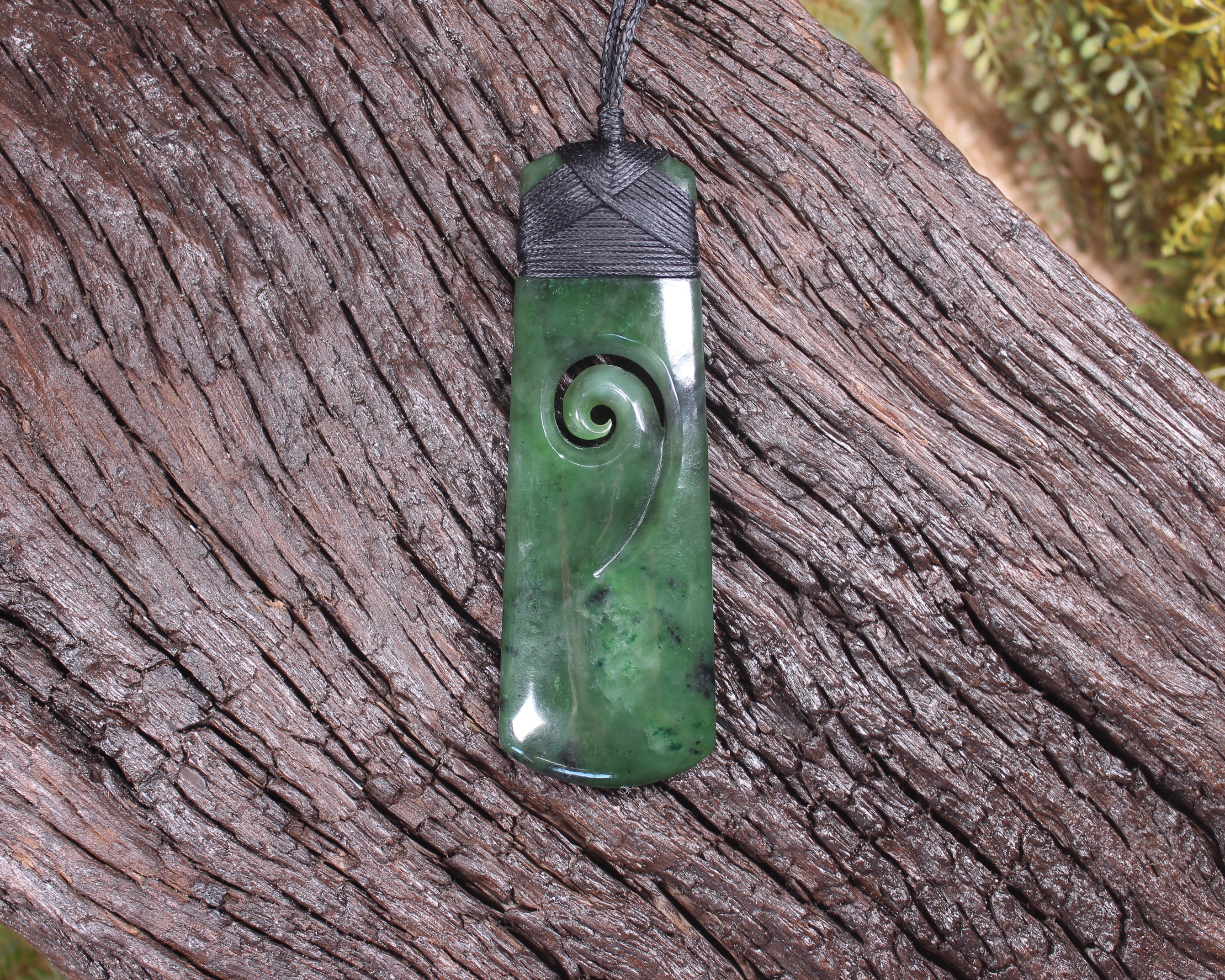 Toki or Adze with Koru carved from Hapopo Pounamu - NZ Greenstone