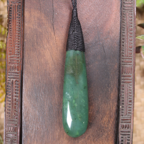 Roimata Teardrop carved from Hapopo Pounamu - NZ Greenstone