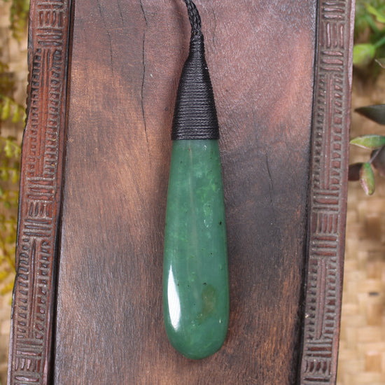 Roimata Teardrop carved from Hapopo Pounamu - NZ Greenstone