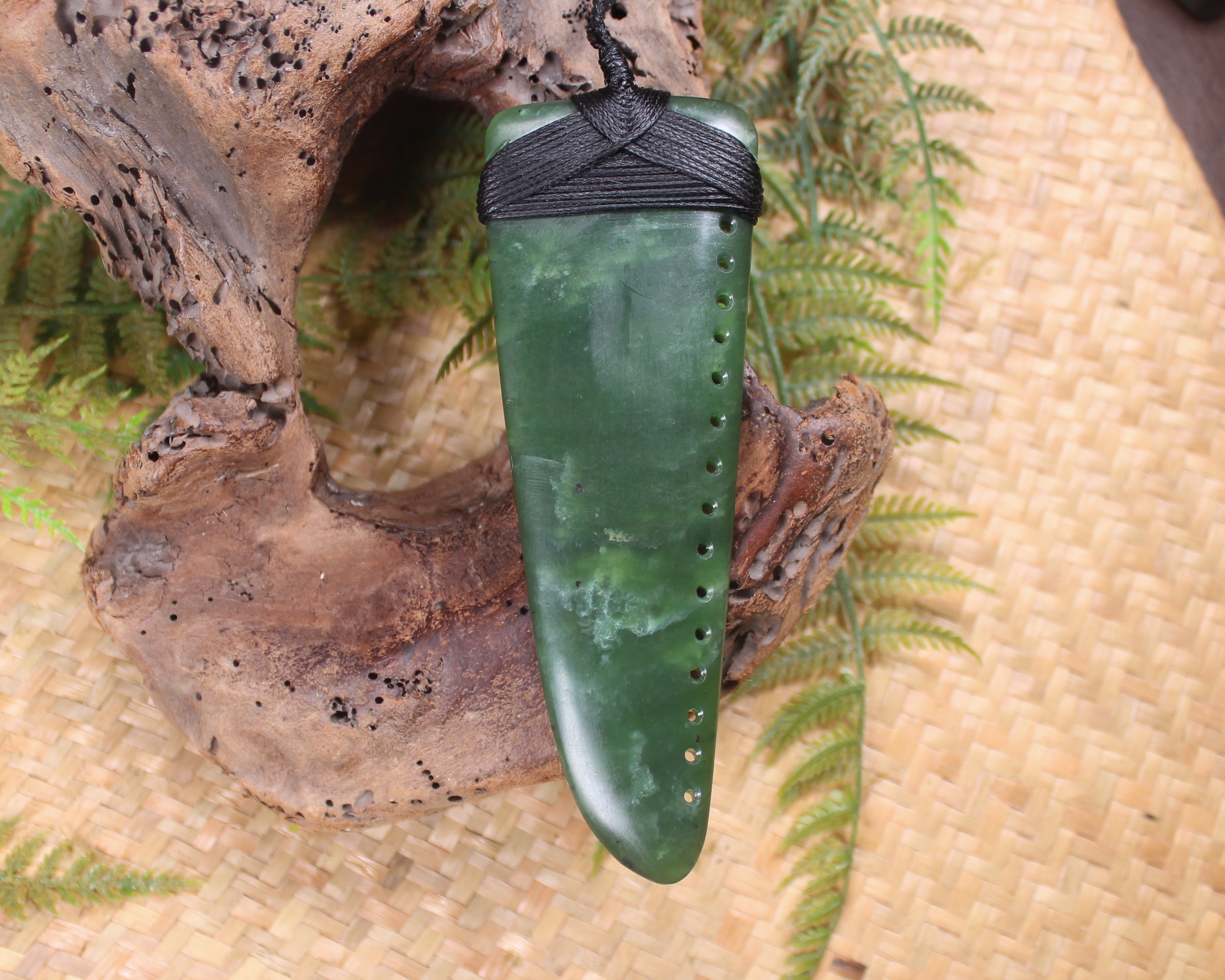 Taniwha Tooth or Niho carved from Kawakawa Pounamu - NZ Greenstone