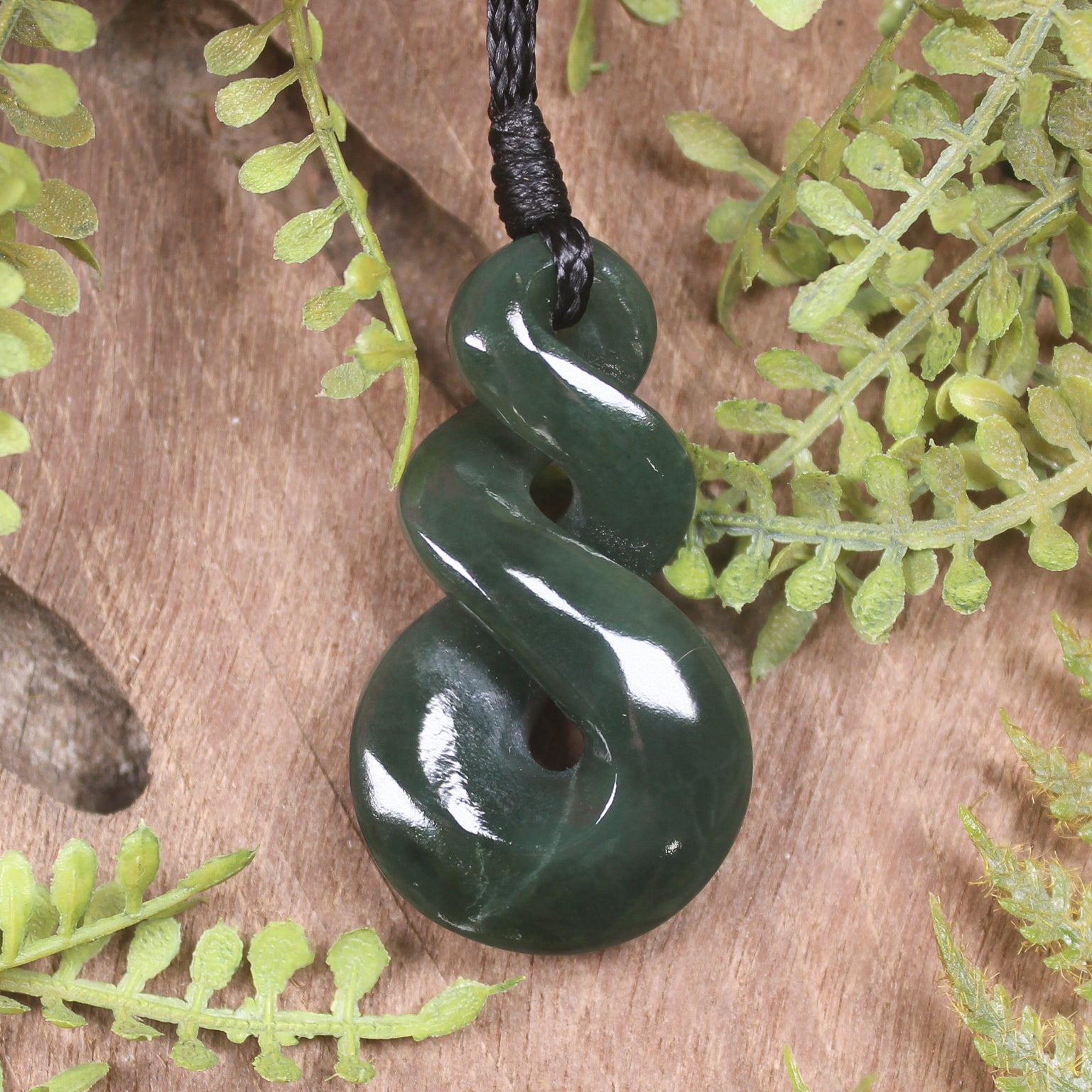 Twist or Pikorua carved from Inanga  Pounamu - NZ Greenstone