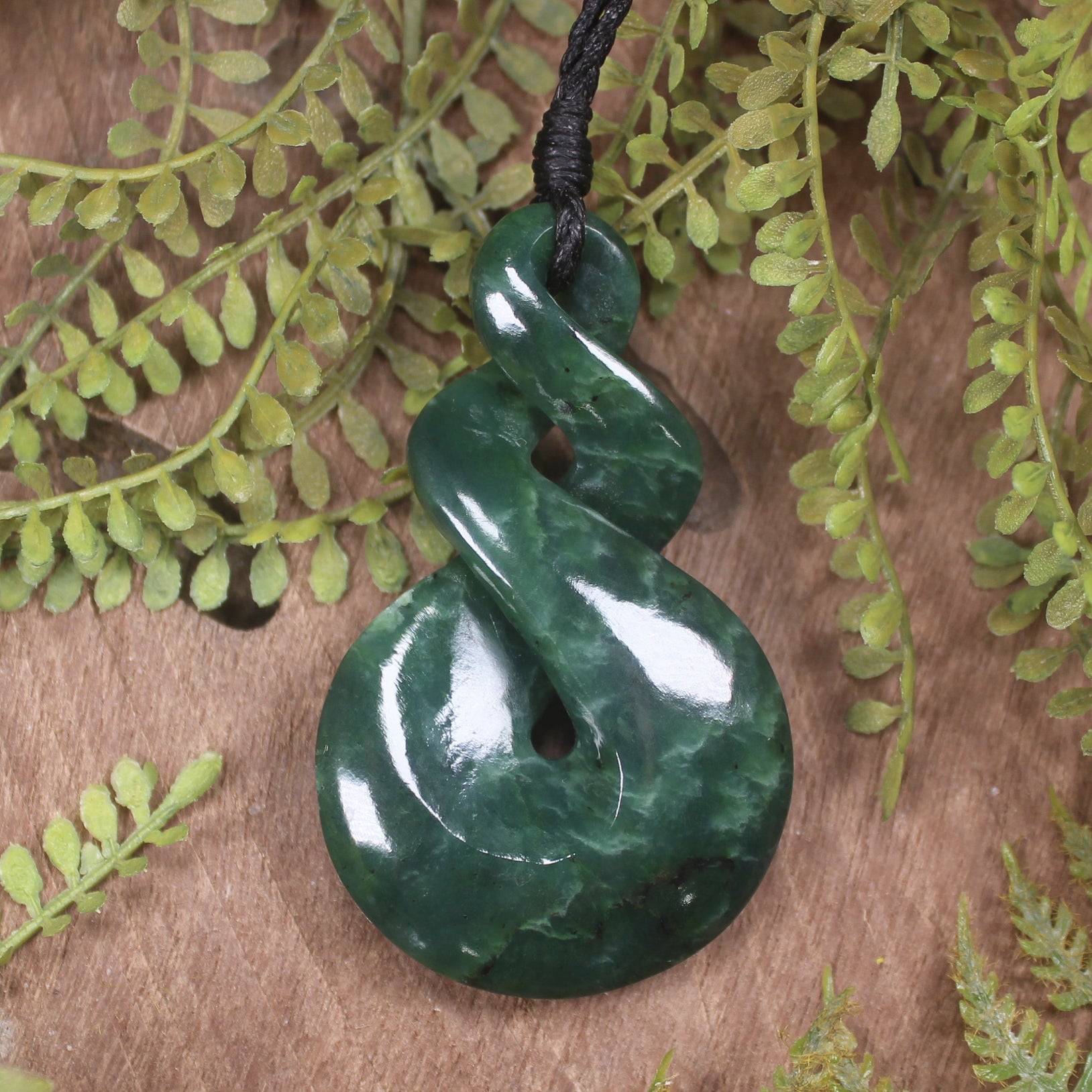 Twist carved from Kawakawa Pounamu - NZ Greenstone
