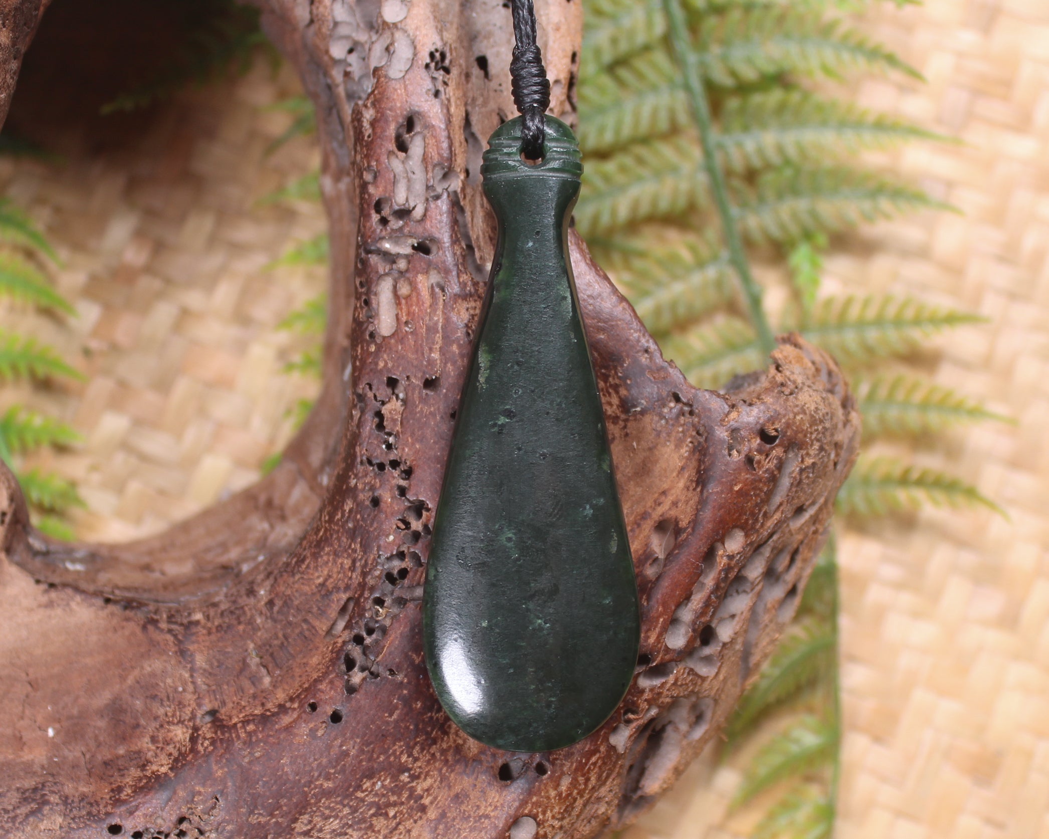 Kawakawa Mere Pendant