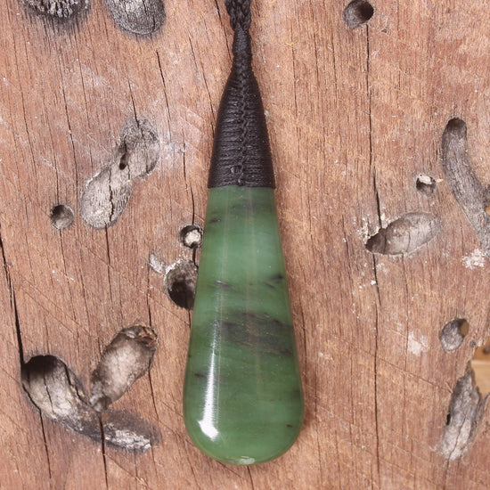 Roimata Teardrop carved from Hapopo Pounamu - NZ Greenstone