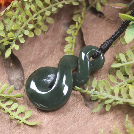 Twist or Pikorua carved from Inanga  Pounamu - NZ Greenstone