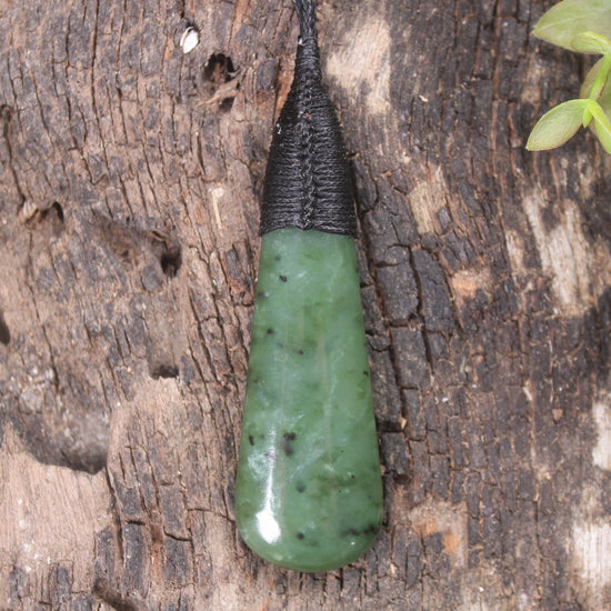 Roimata Teardrop carved from Hapopo Pounamu - NZ Greenstone