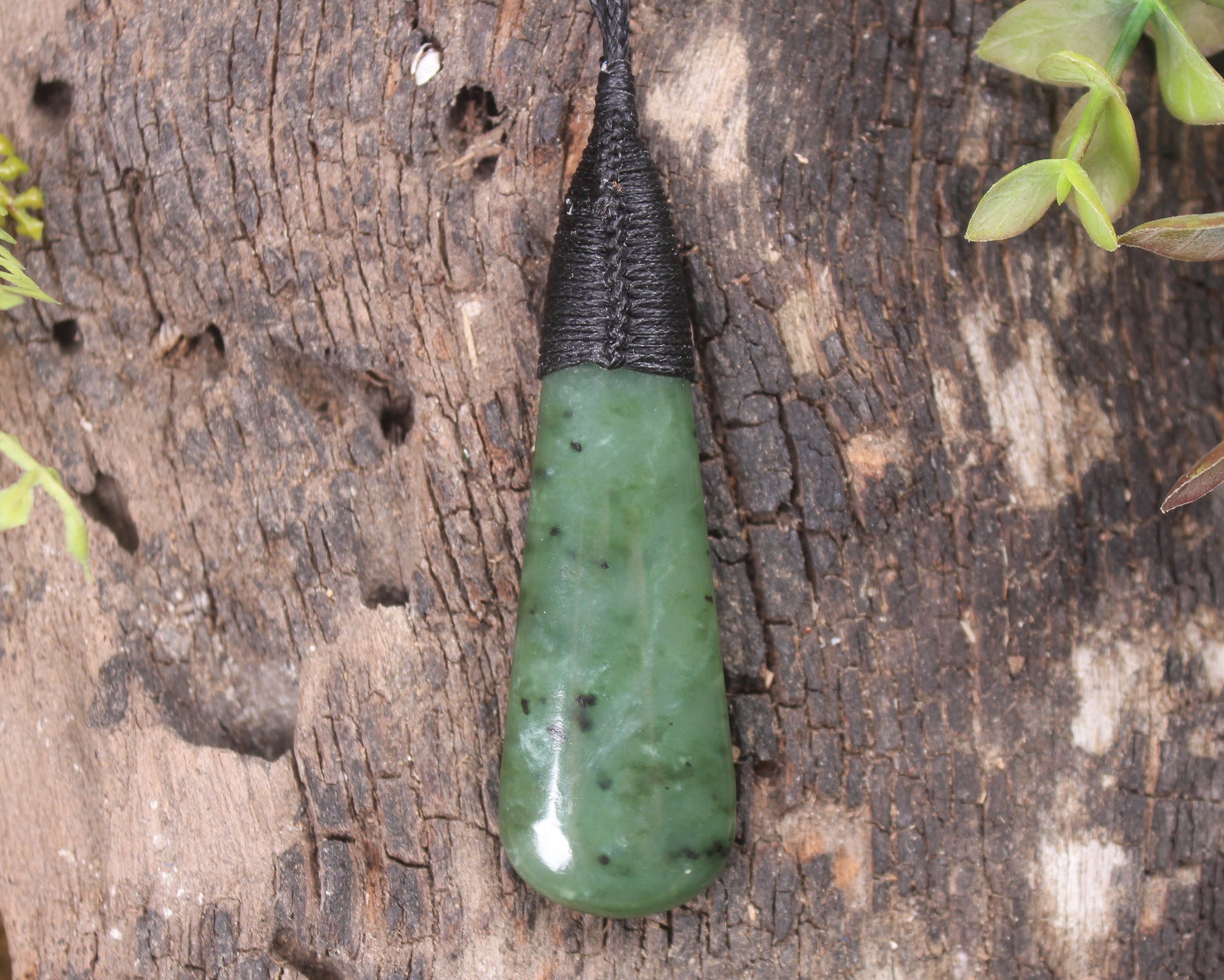 Roimata Teardrop carved from Hapopo Pounamu - NZ Greenstone