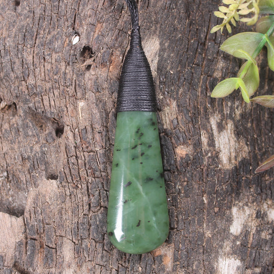 Roimata Teardrop carved from Hapopo Pounamu - NZ Greenstone
