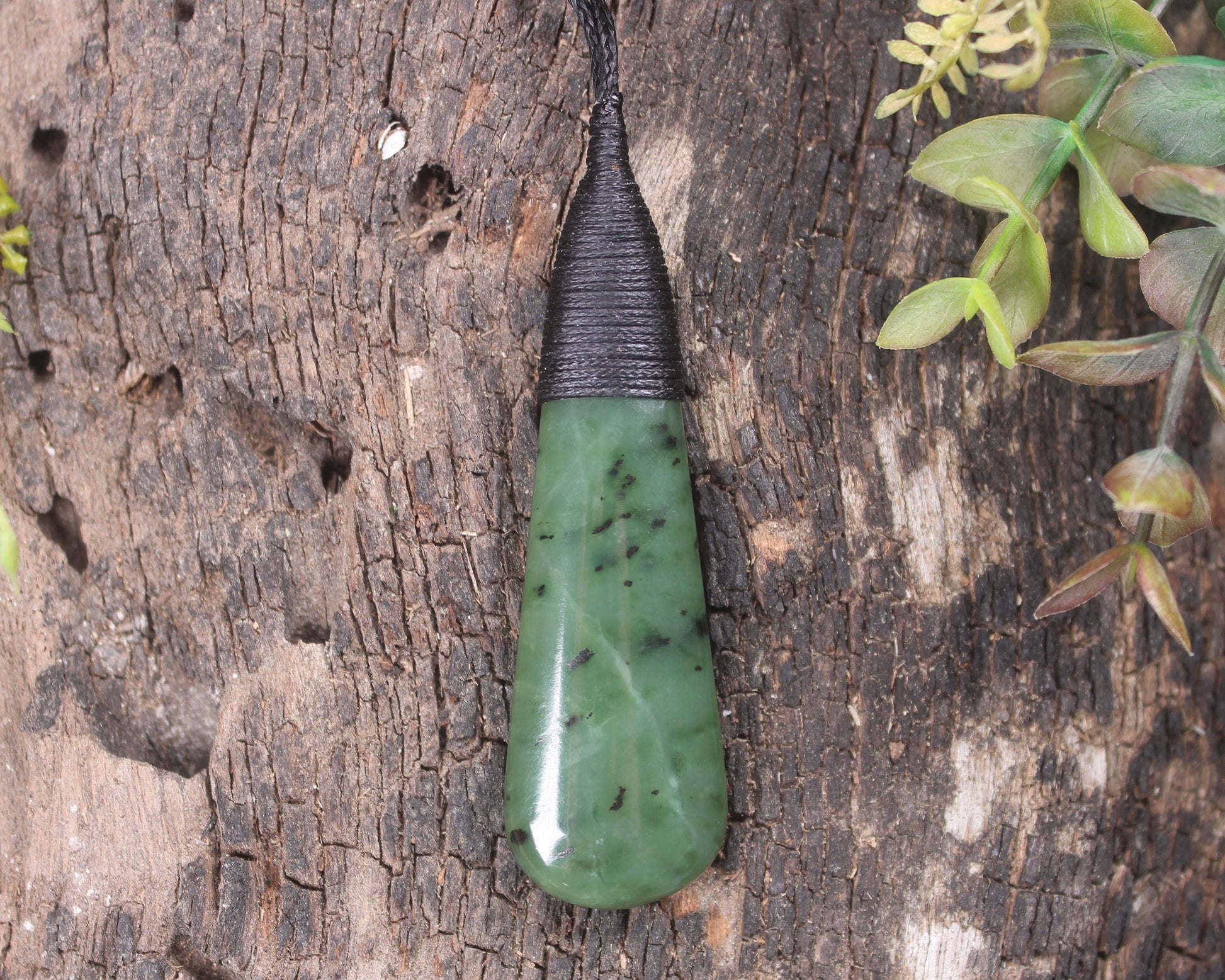 Roimata Teardrop carved from Hapopo Pounamu - NZ Greenstone