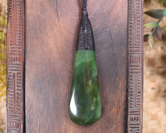 Roimata Teardrop carved from Hapopo Pounamu - NZ Greenstone