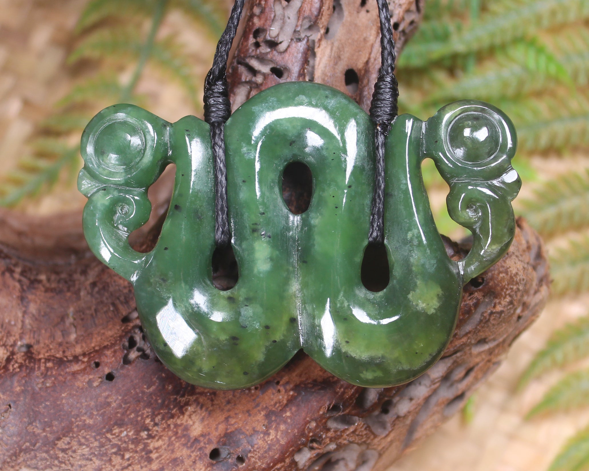 Pekapeka Pendant carved from Hapopo Pounamu - NZ Greenstone