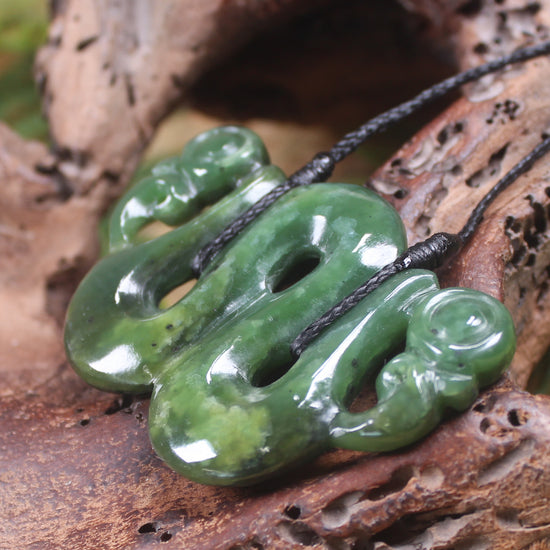Pekapeka Pendant carved from Hapopo Pounamu - NZ Greenstone