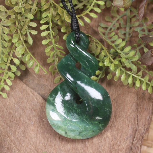 Twist carved from Kawakawa Pounamu - NZ Greenstone