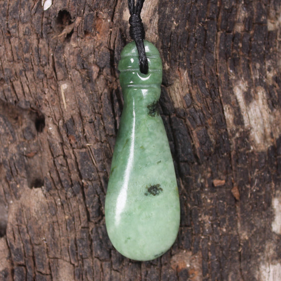Kawakawa Mere Pendant