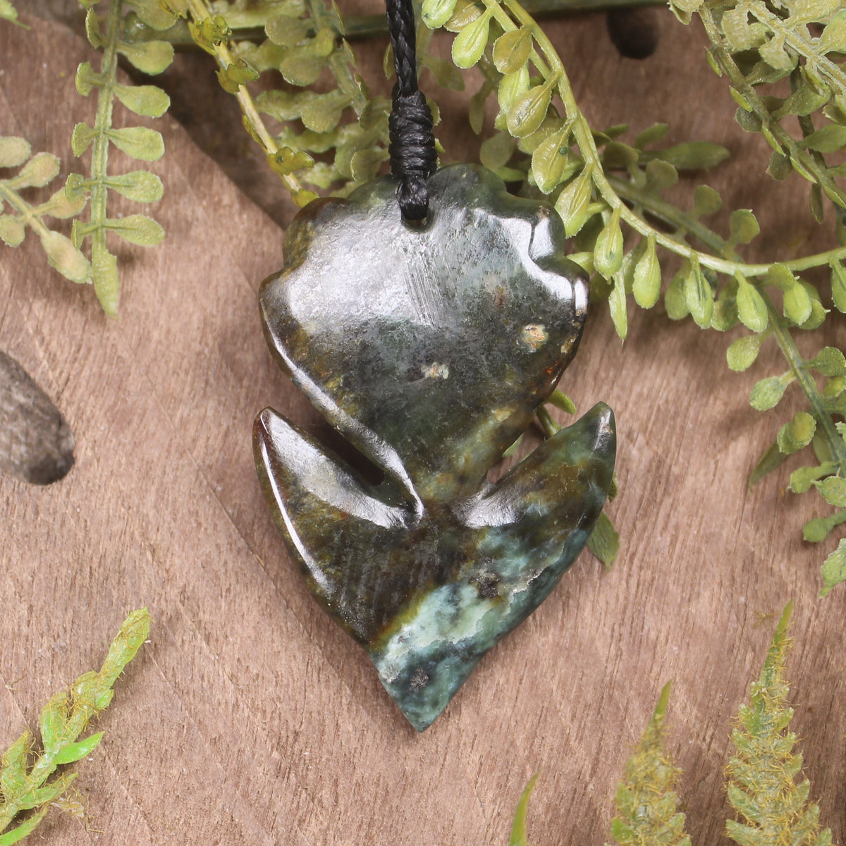 Pīwakawaka or Fantail Bird Pendant carved from Inanga Pounamu - NZ Greenstone