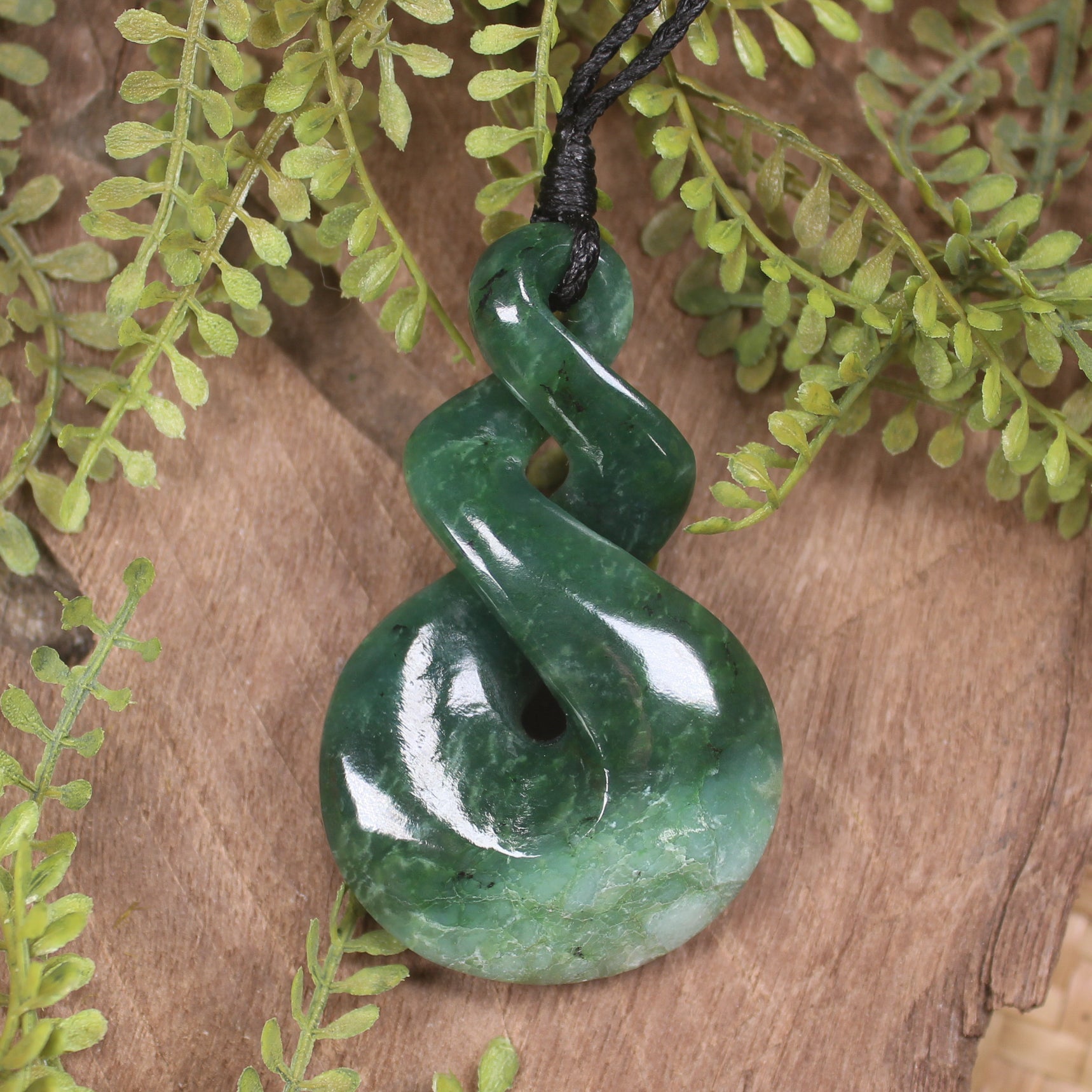 Twist carved from Kawakawa Pounamu - NZ Greenstone