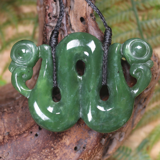 Pekapeka Pendant carved from Hapopo Pounamu - NZ Greenstone