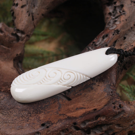 Roimata with Koru carved from beef bone