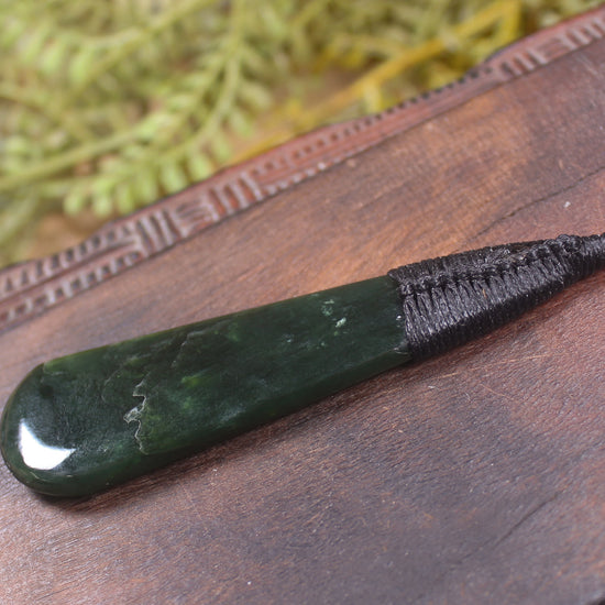 Kawakawa Pounamu Roimata Pendant - NZ Greenstone