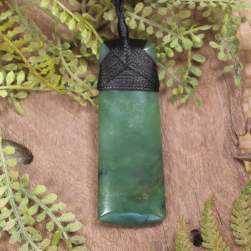 NZ Greenstone Toki Pendant Hapopo Pounamu