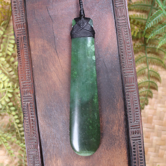 Roimata Teardrop carved from Hapopo Pounamu - NZ Greenstone