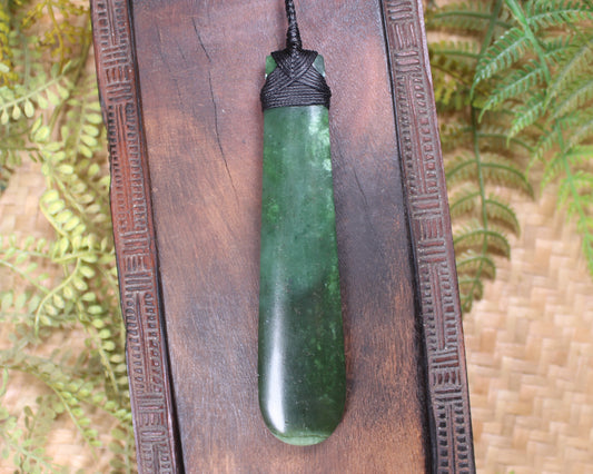 Roimata Teardrop carved from Hapopo Pounamu - NZ Greenstone