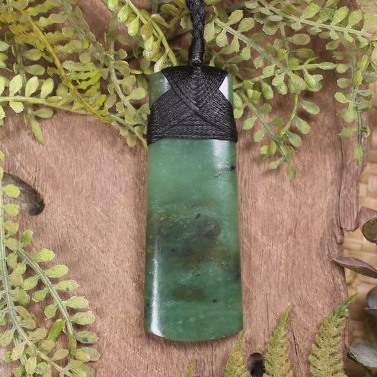 NZ Greenstone Toki Pendant Hapopo Pounamu