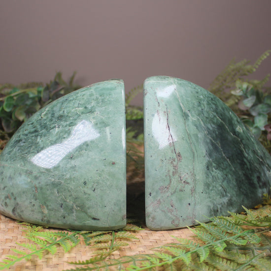 Kawakawa Pounamu Book ends