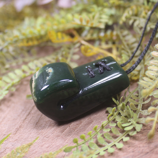 NZ Greenstone boxing glove pendant 