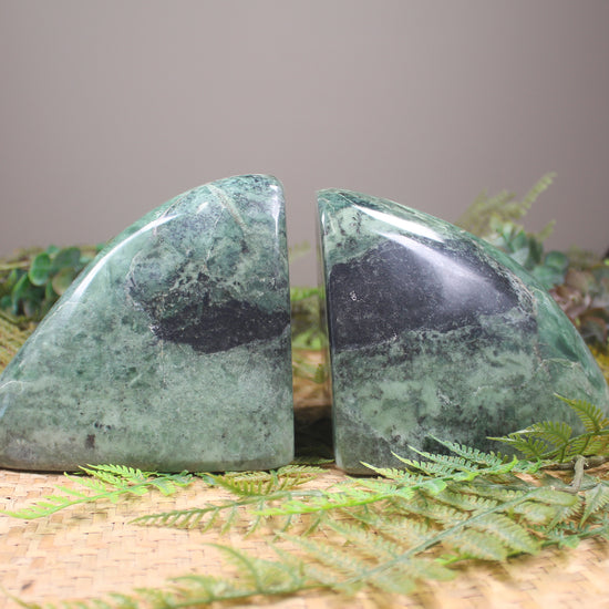 Kawakawa Pounamu Book ends