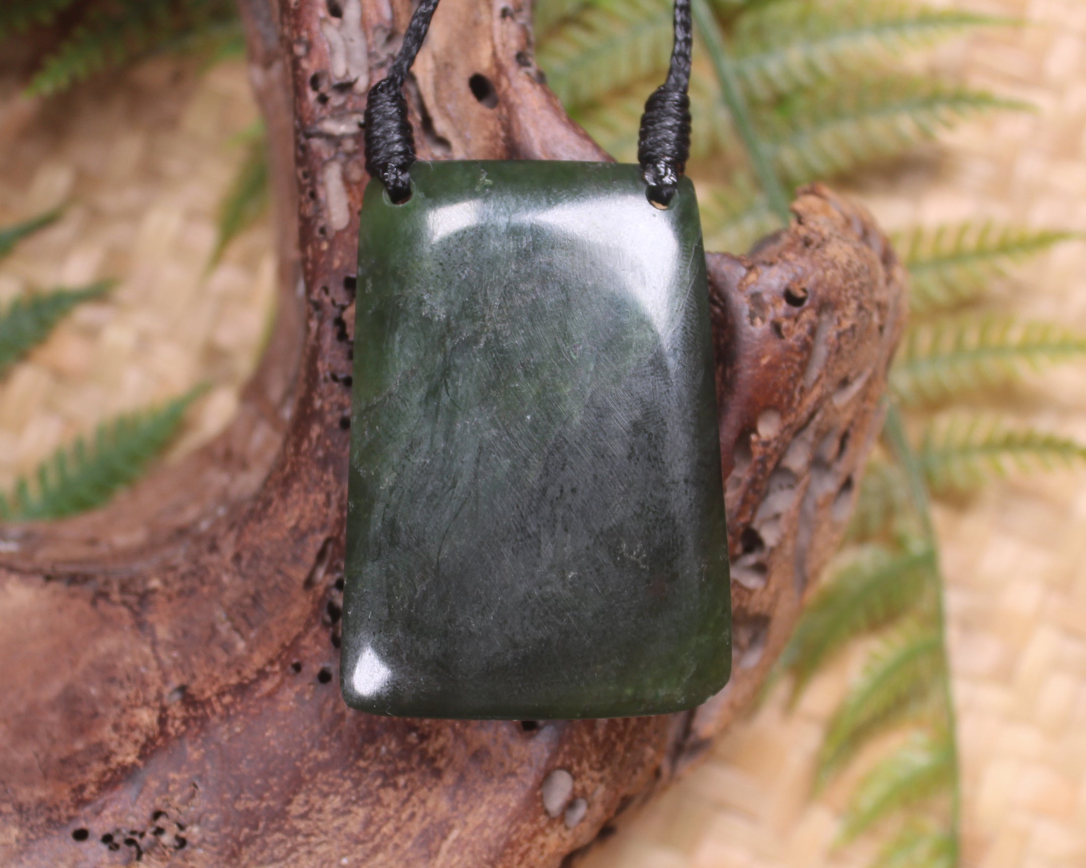 Kawakawa Pounamu Toki