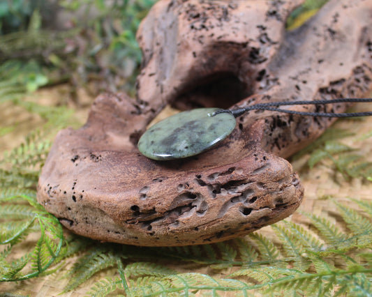 Porowhita carved from Rimu Pounamu - NZ Greenstone