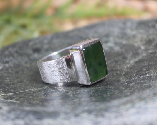Sterling Silver Rimu Pounamu Ring - NZ Greenstone