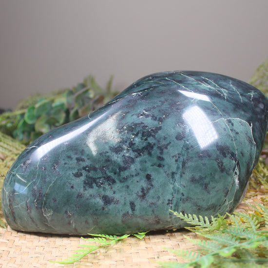 Freeform Serpentine Pounamu Sculpture - NZ Greenstone