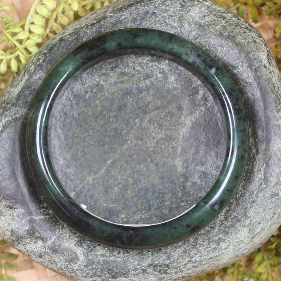 Bangle carved from Rimu Pounamu - NZ Greenstone