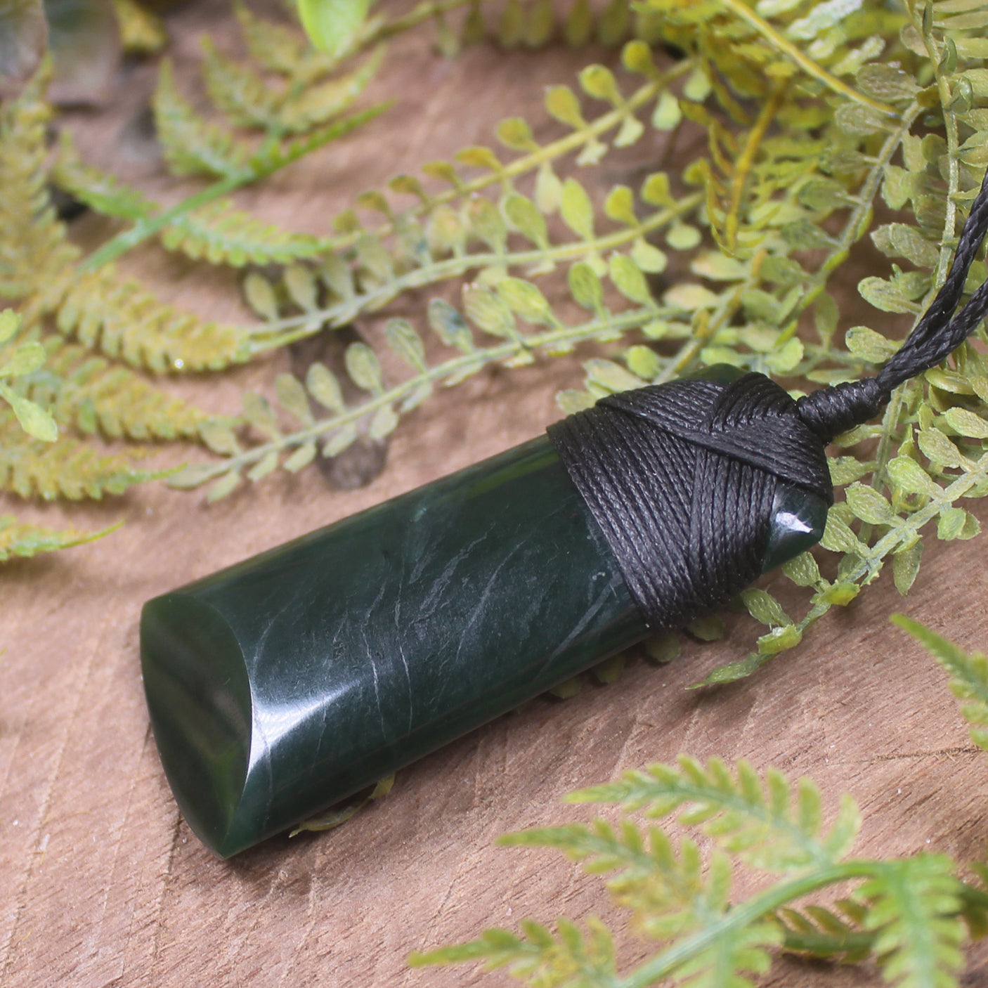Kawakawa Pounamu Toki