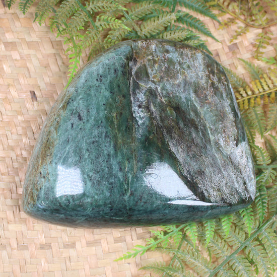 Freeform Serpentine Pounamu Sculpture - NZ Greenstone