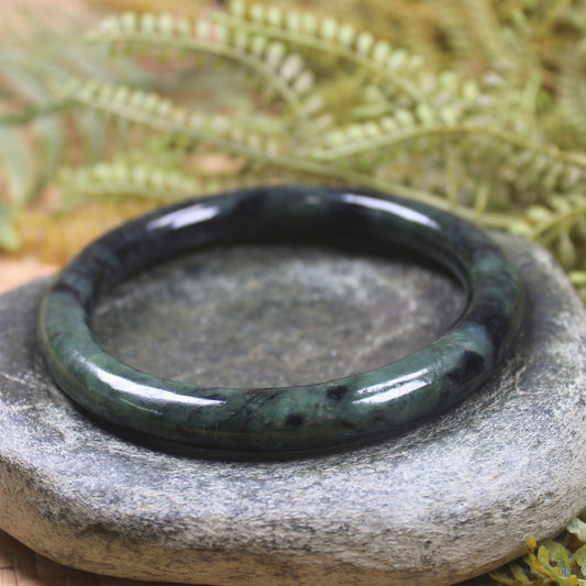 Bangle carved from Rimu Pounamu - NZ Greenstone