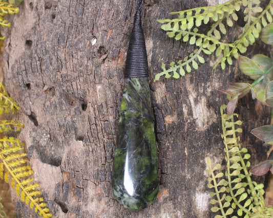 Roimata Teardrop carved from Douglas Creek Pounamu - NZ Greenstone