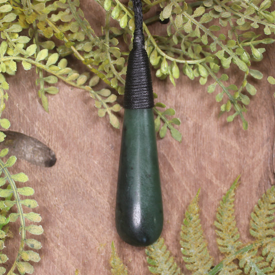 Kawakawa Pounamu Roimata Pendant - NZ Greenstone