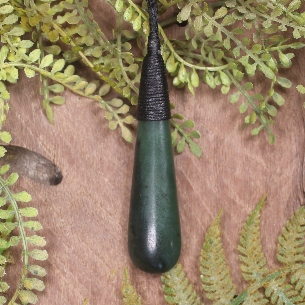 Kawakawa Pounamu Roimata Pendant - NZ Greenstone
