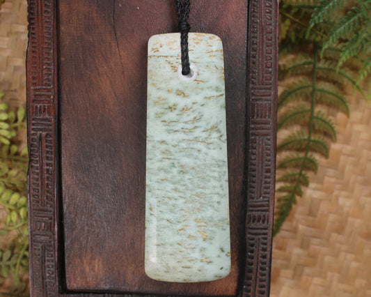 Toki or Adze Pendant carved from Kokopu Pounamu - NZ Greenstone