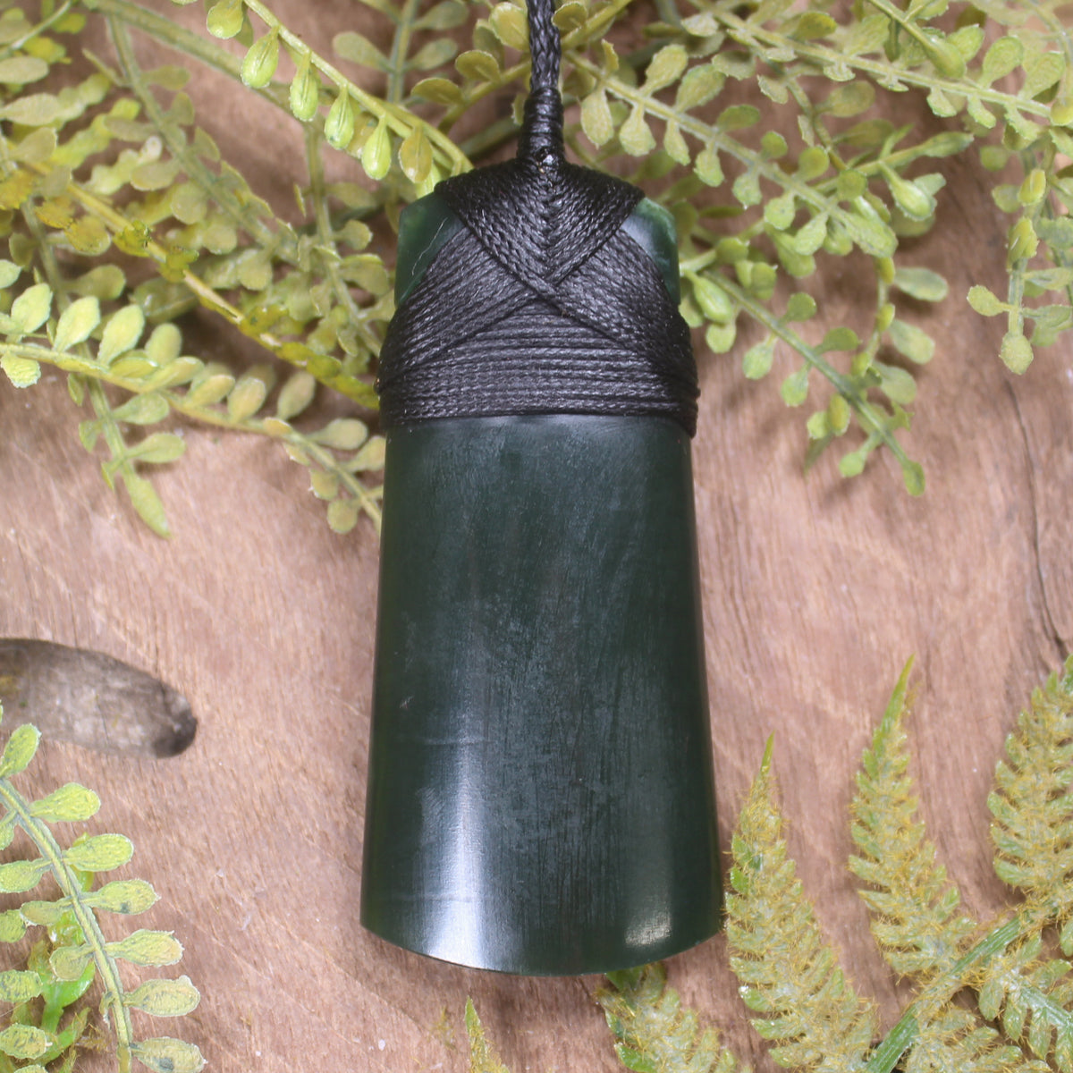 Kawakawa Pounamu Toki - NZ Greenstone