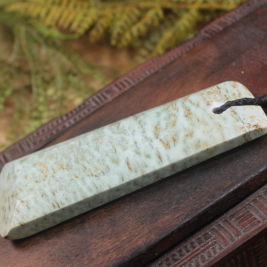 Toki or Adze Pendant carved from Kokopu Pounamu - NZ Greenstone