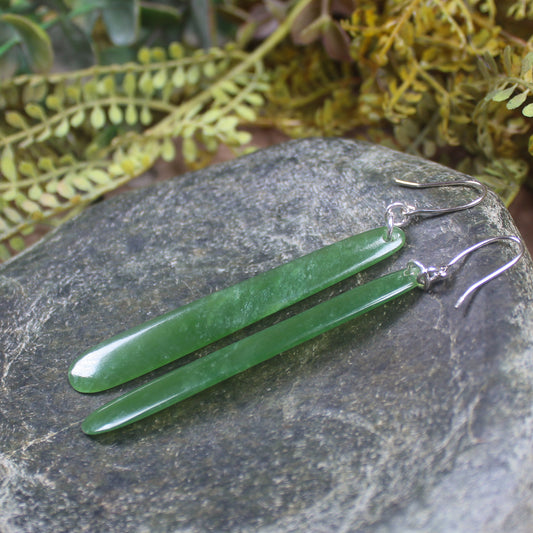 Roimata or Teardrop earrings carved from Kawakawa Pounamu - NZ Greenstone