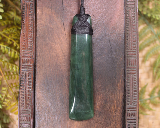 Toki or Adze Pendant carved from Tangiwai Pounamu - NZ Greenstone