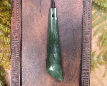Toki or Adze Pendant carved from Tangiwai Pounamu - NZ Greenstone