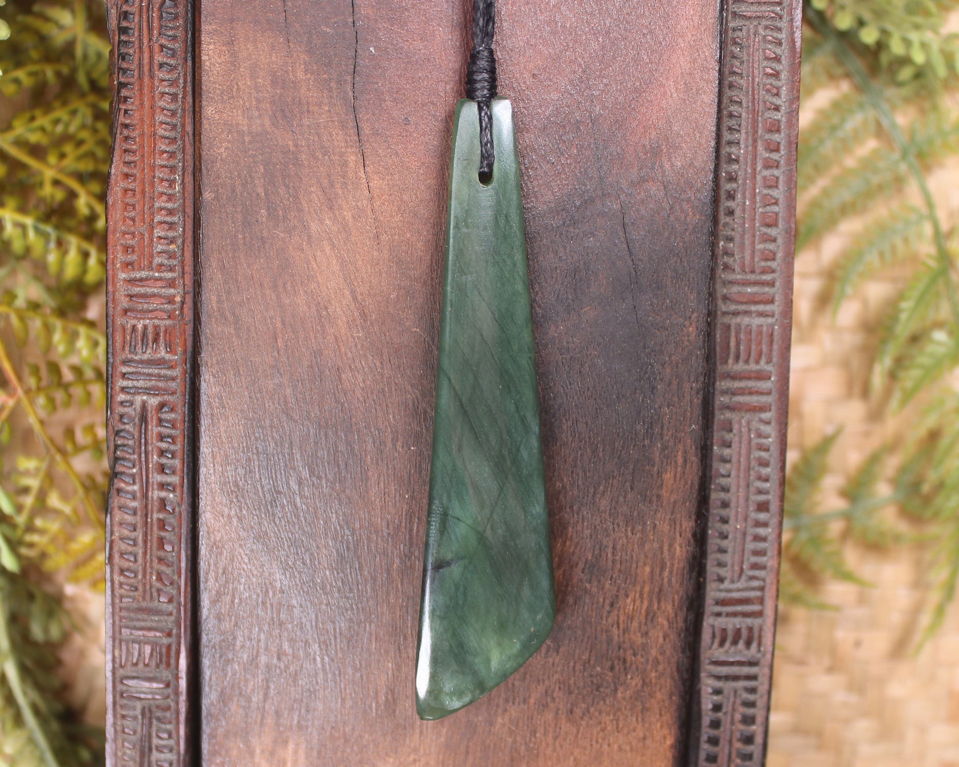 Toki or Adze Pendant carved from Tangiwai Pounamu - NZ Greenstone