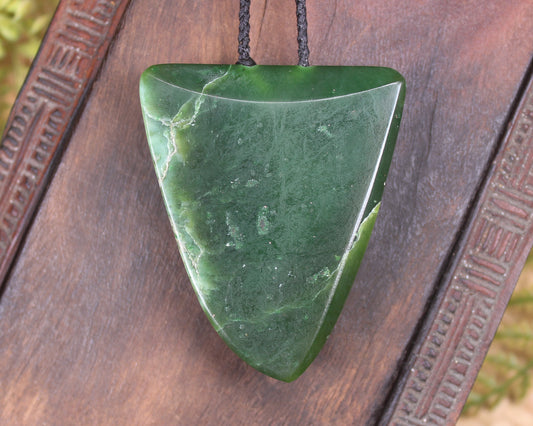 Taniwha Tooth or Niho carved from Kawakawa Pounamu - NZ Greenstone