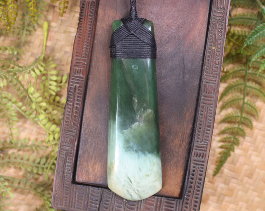 Kawakawa Pounamu Toki